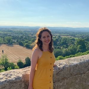 Meet your Posher, Caitlin